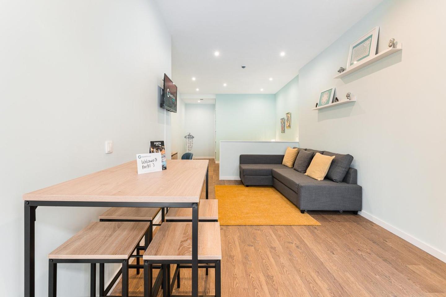 Guestready - The New Moonstone Office *