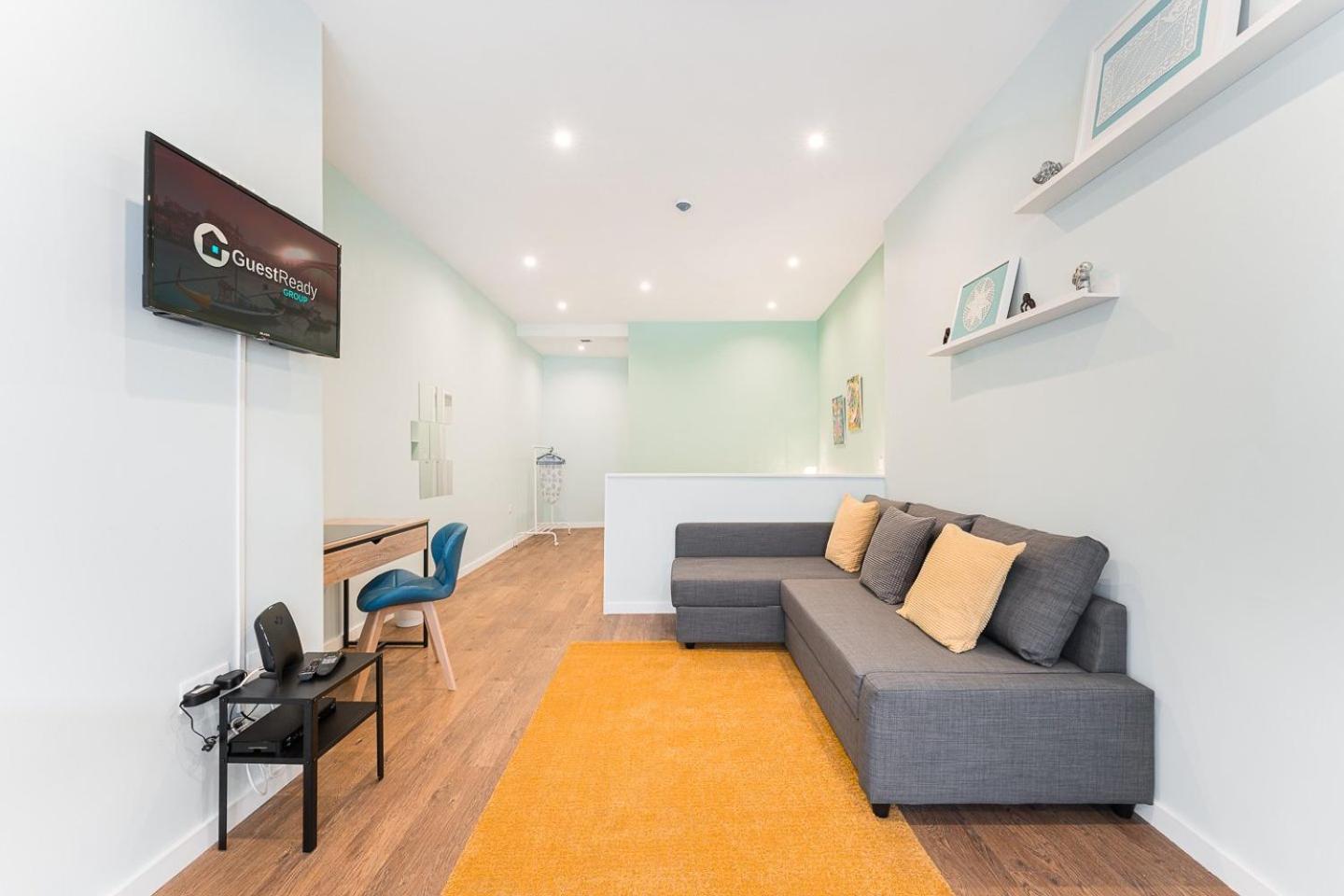 Guestready - The New Moonstone Office